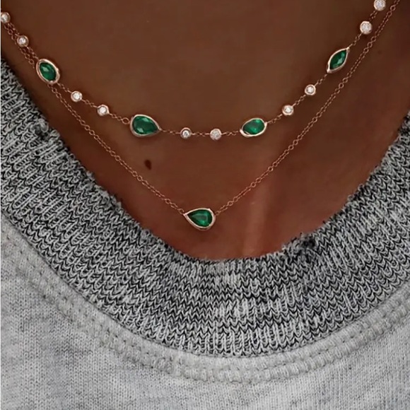 Multiple strand choker/necklace gold plate and green &clear Swarovski crystal - Picture 1 of 3